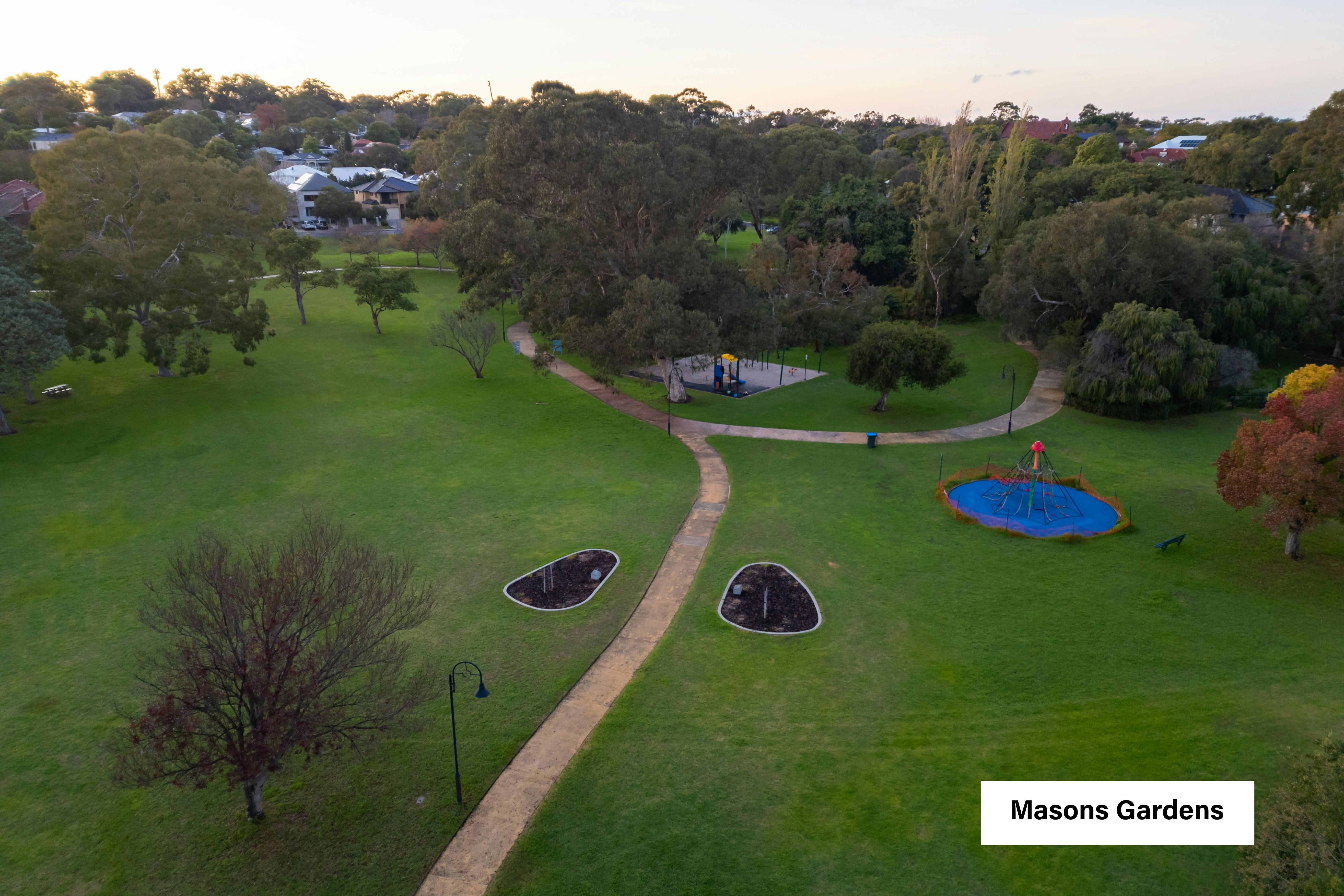 Masons Gardens (4).png