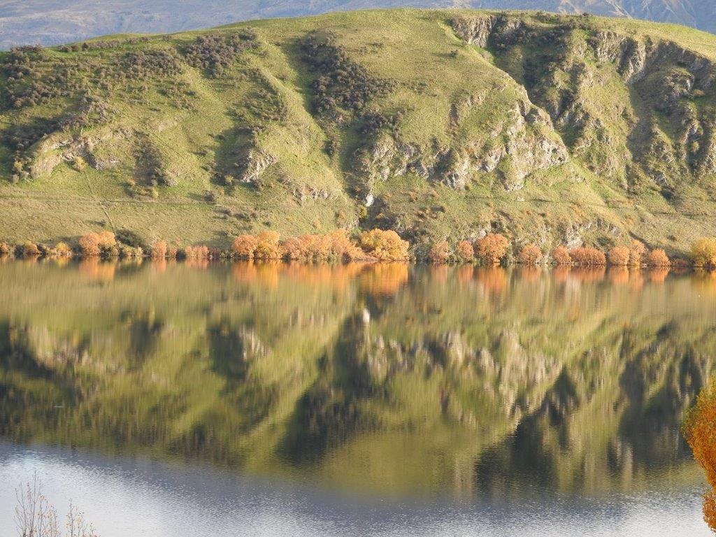 Lake Hayes like a mirror