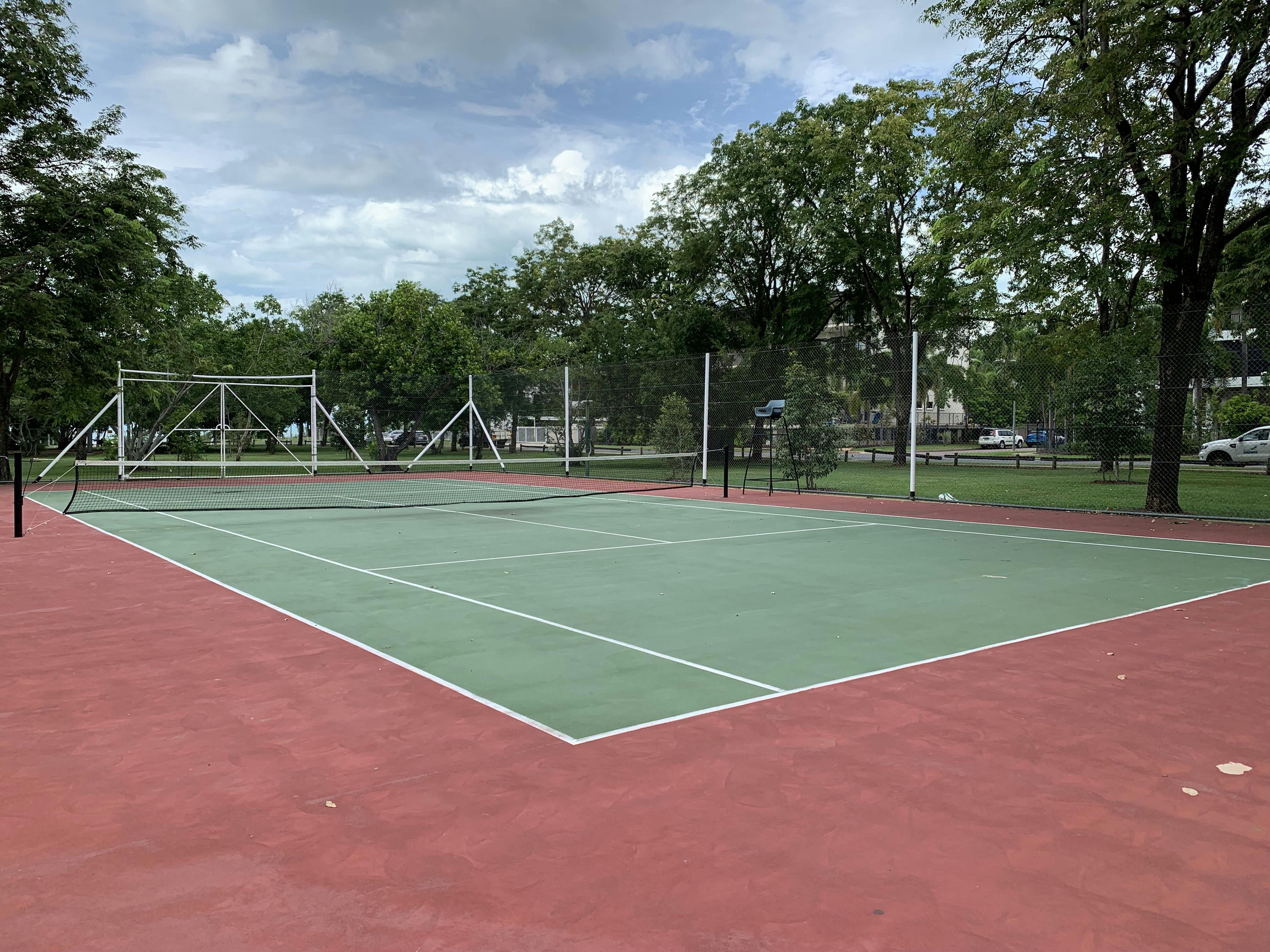 Aralia St Tennis Courts.JPG