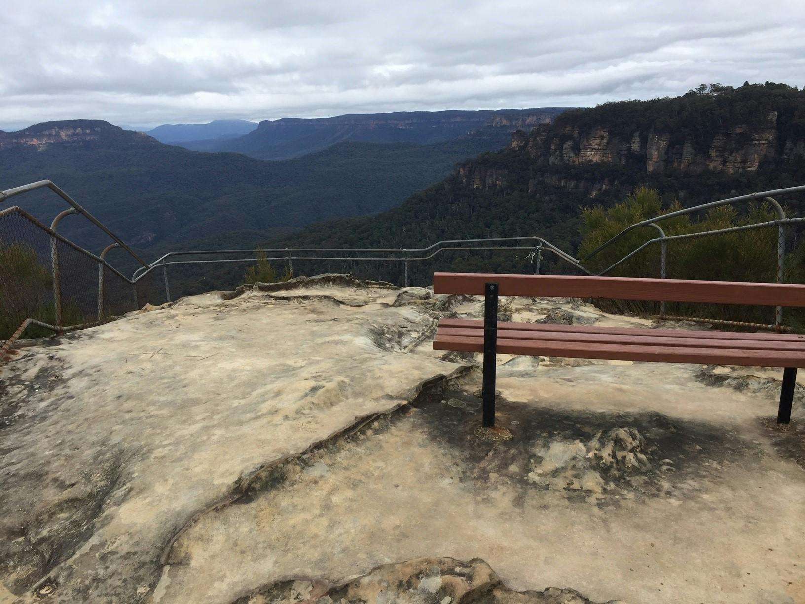 Elysian Rock, Leura Cliff Top Walk.jpg