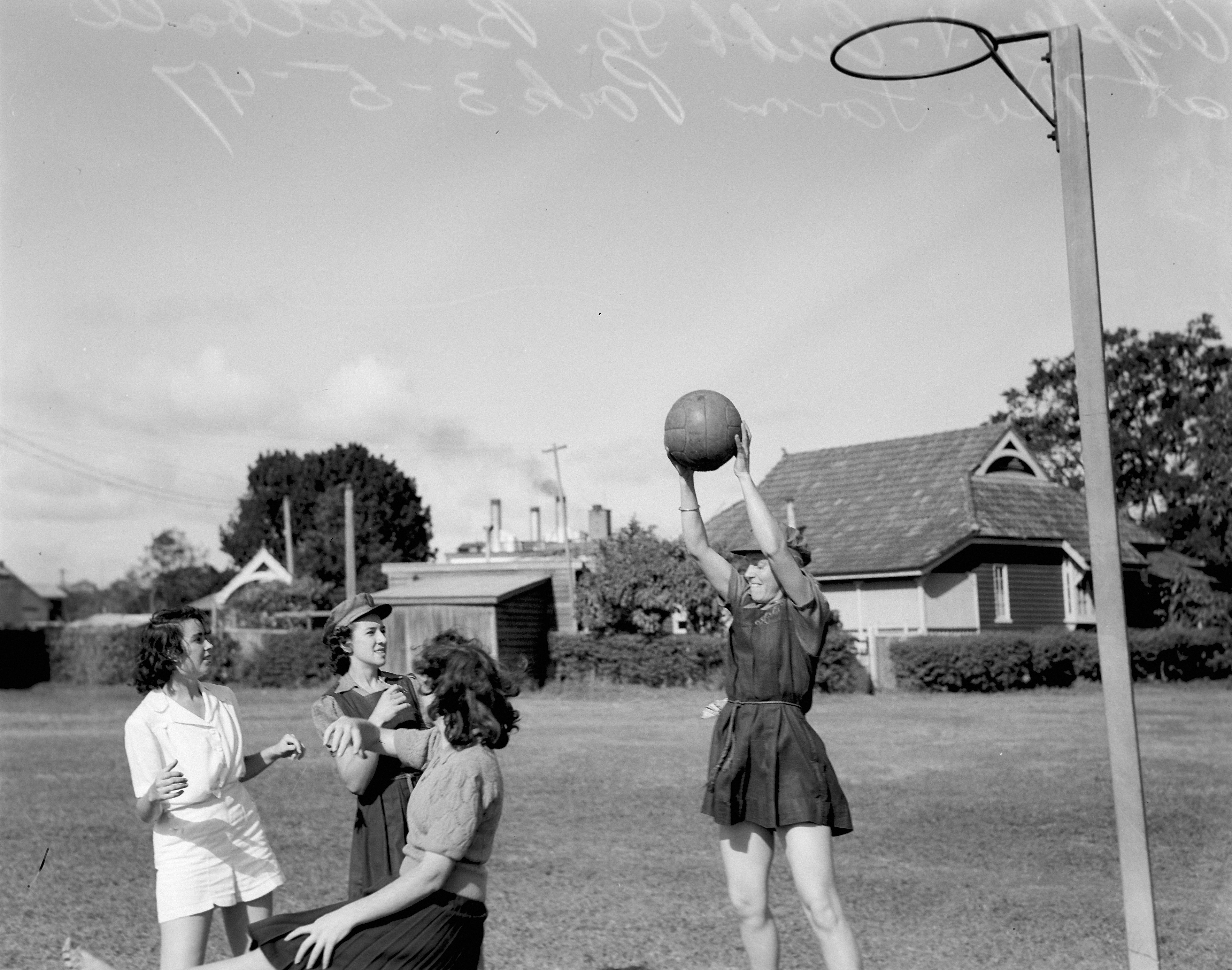 Netball match at New Farm Park, 1947