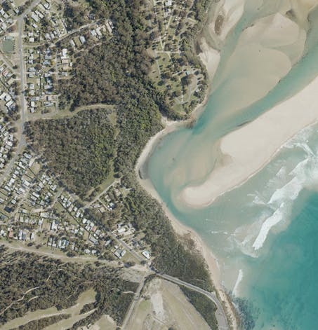 Aerial photo, October 2023, illustrating estuary dynamics over time and highlighting increased risk of exposure to the Devlins Gully boardwalk.