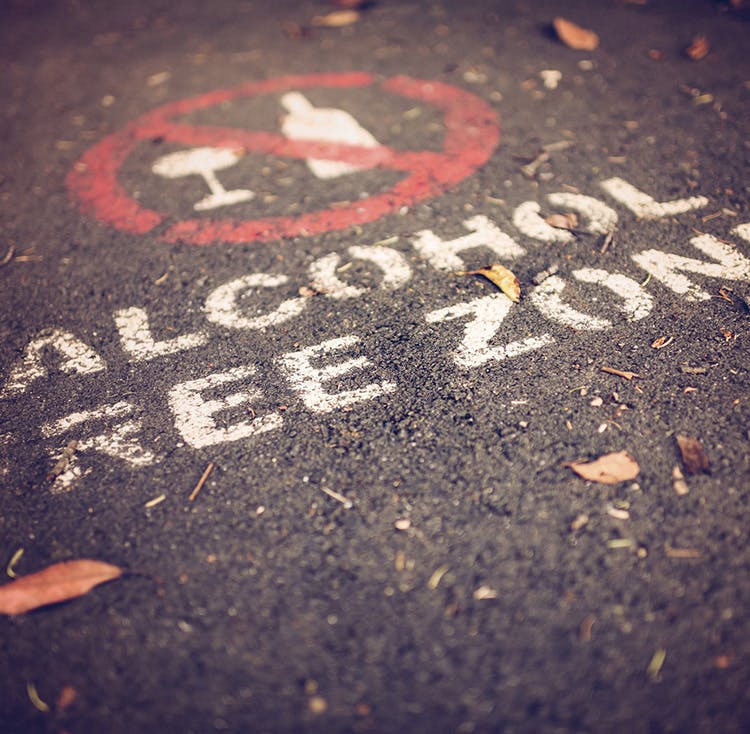 alcohol-free-zone-750x734