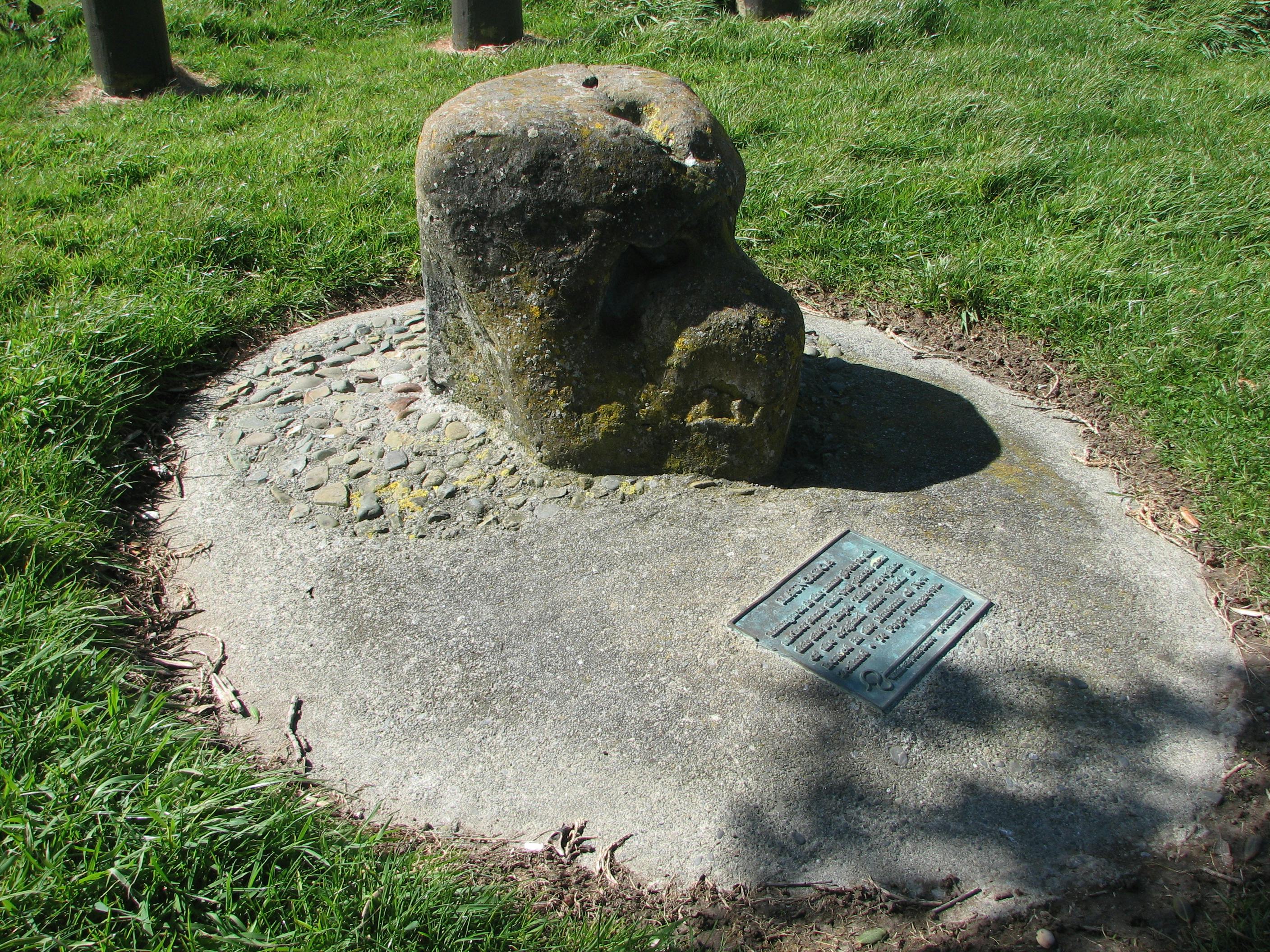 Kupe's anchor (replica)