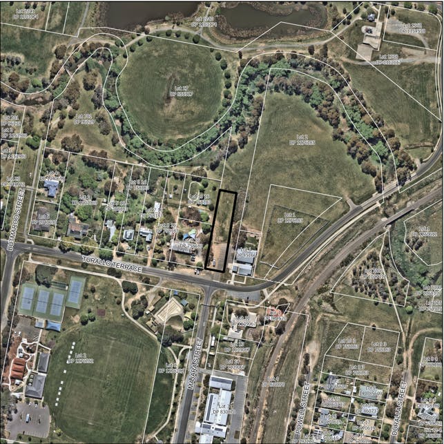 Land shown edged in heavy black at Majara Street, Bungendore to permit seniors housing with development consent