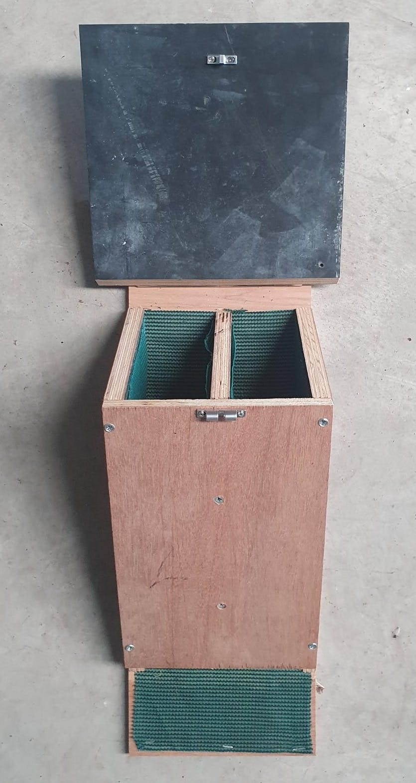 Undecorated Microbat Box with open lid