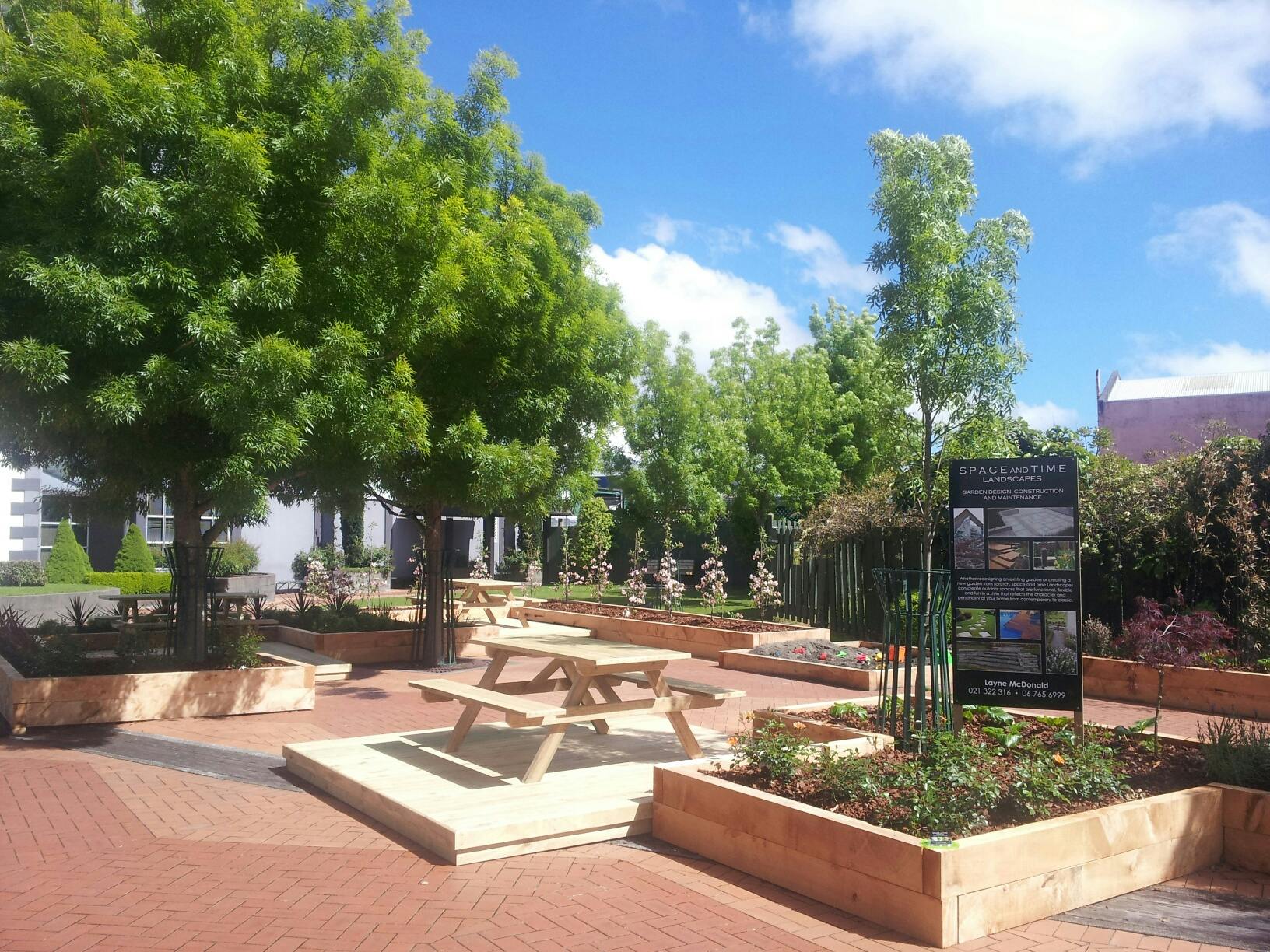 Prospero Place gardens 2014.jpg