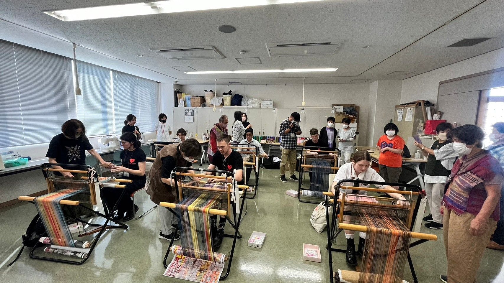 Lismore Students try Saori Weaving.jpeg