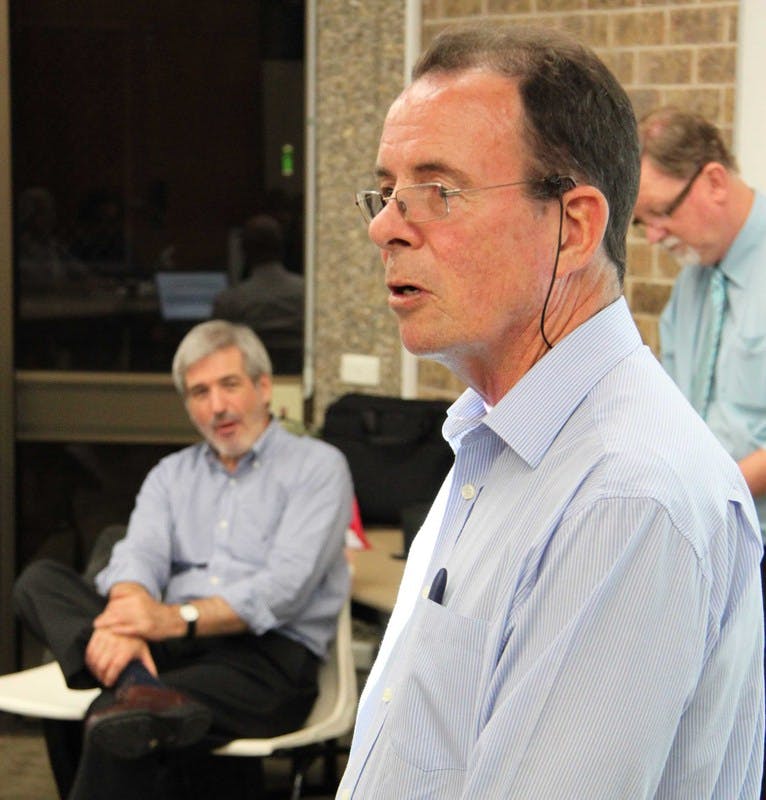 Tweed's Mayor, Councillor Kevin Skinner, speaks at the Tweed Heads community roundtable