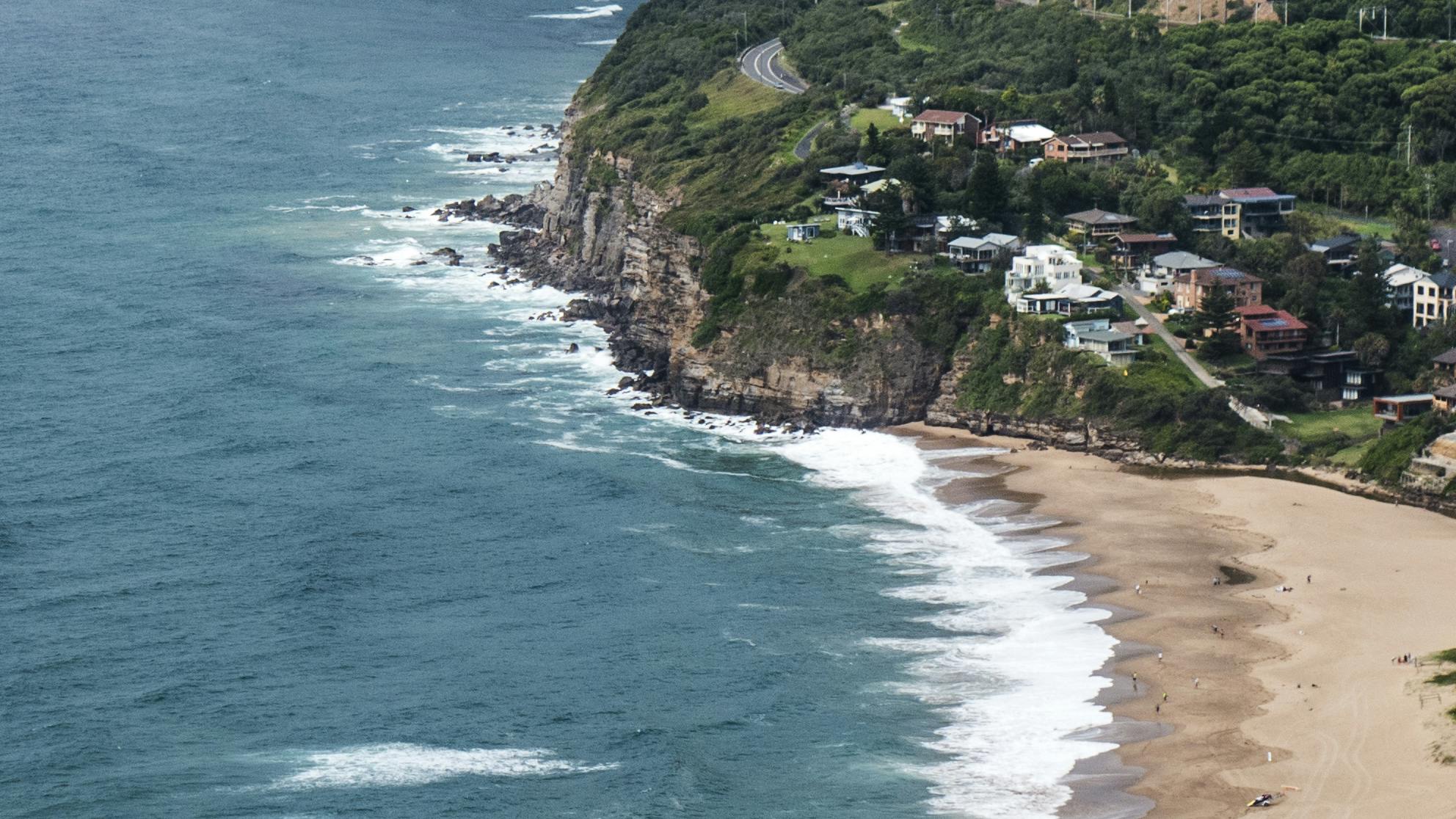 Houses in Stanwell Park, NSW.jpg