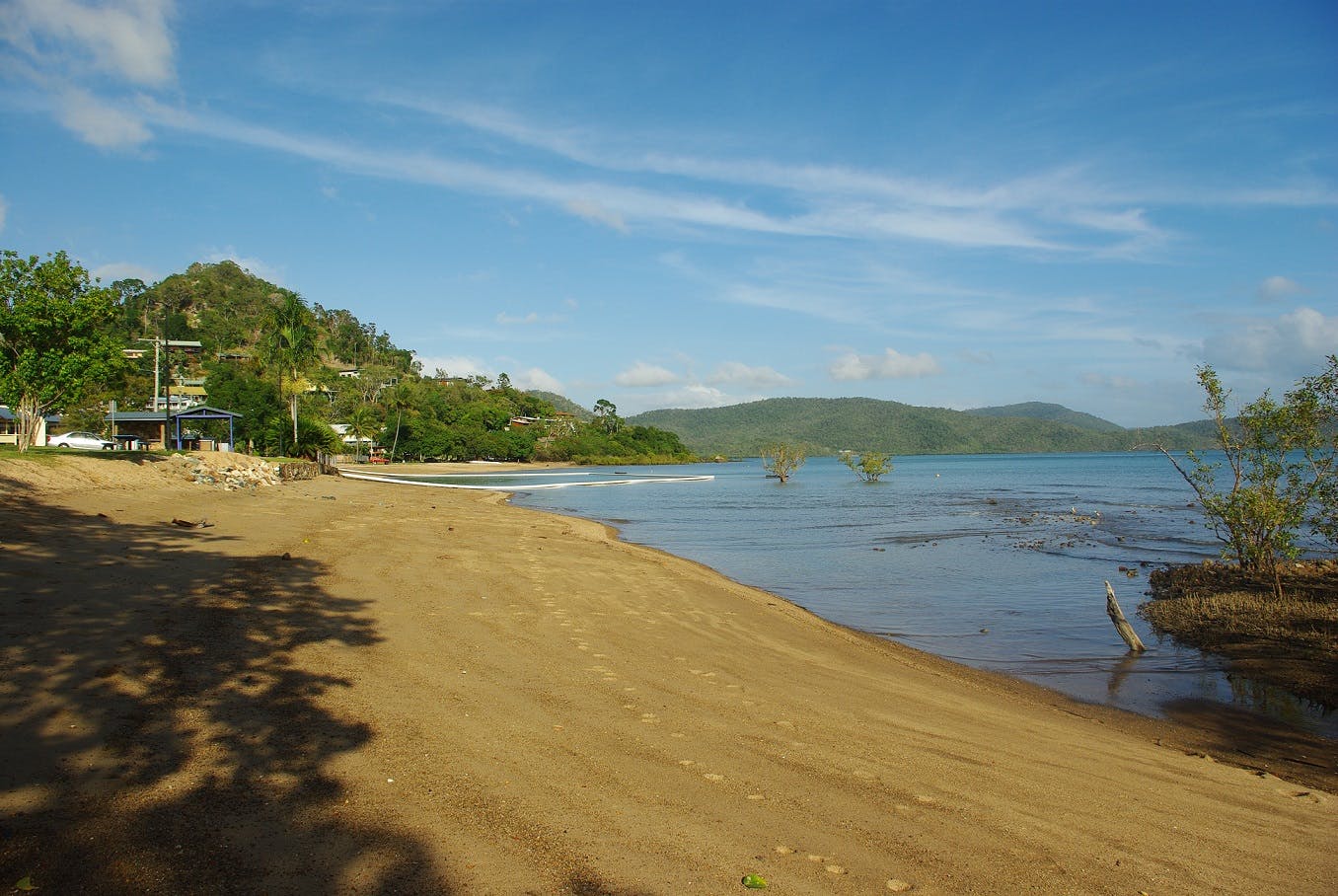 Cannonvale Beach