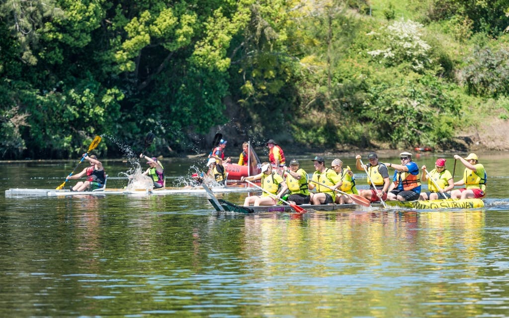 Raft race