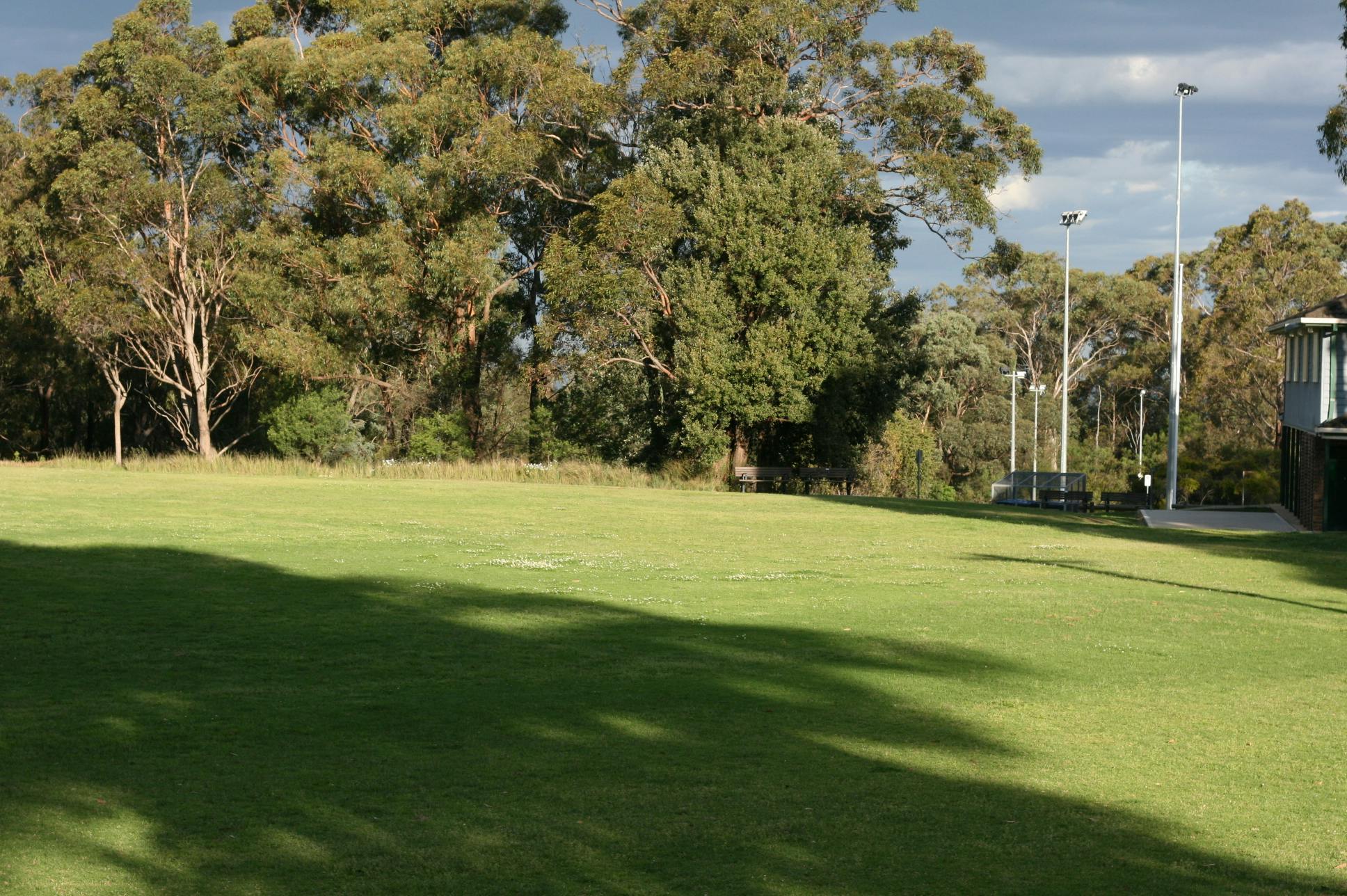 Lapstone Oval with Netball Clubhouse