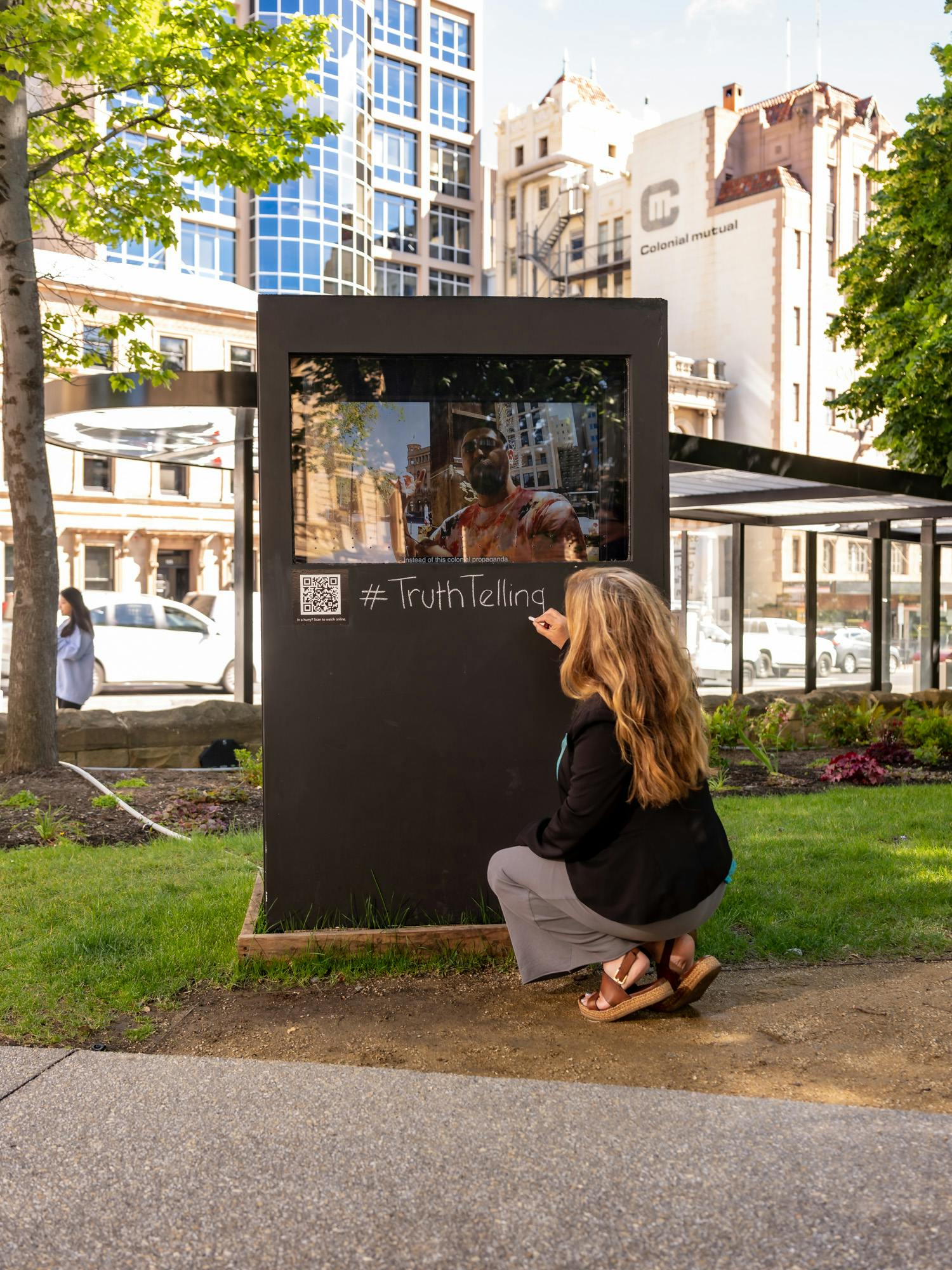 Jillian Mundy writes #TruthTelling on her artwork: Something Missing