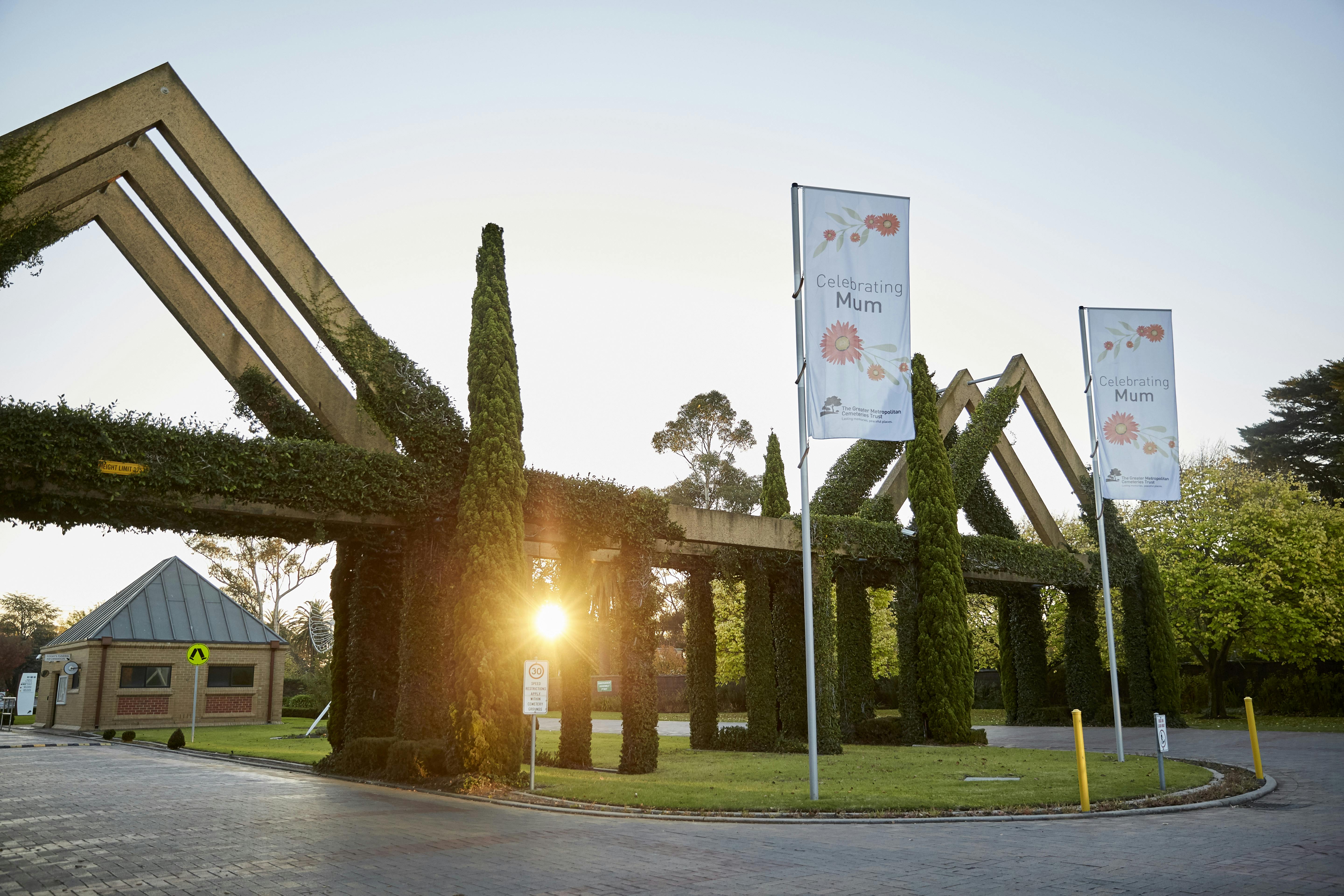 Fawkner Memorial Park - hero.jpg