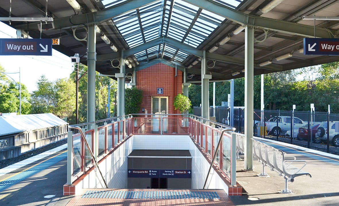 Springwood Station Platform - Town Centre Arrival