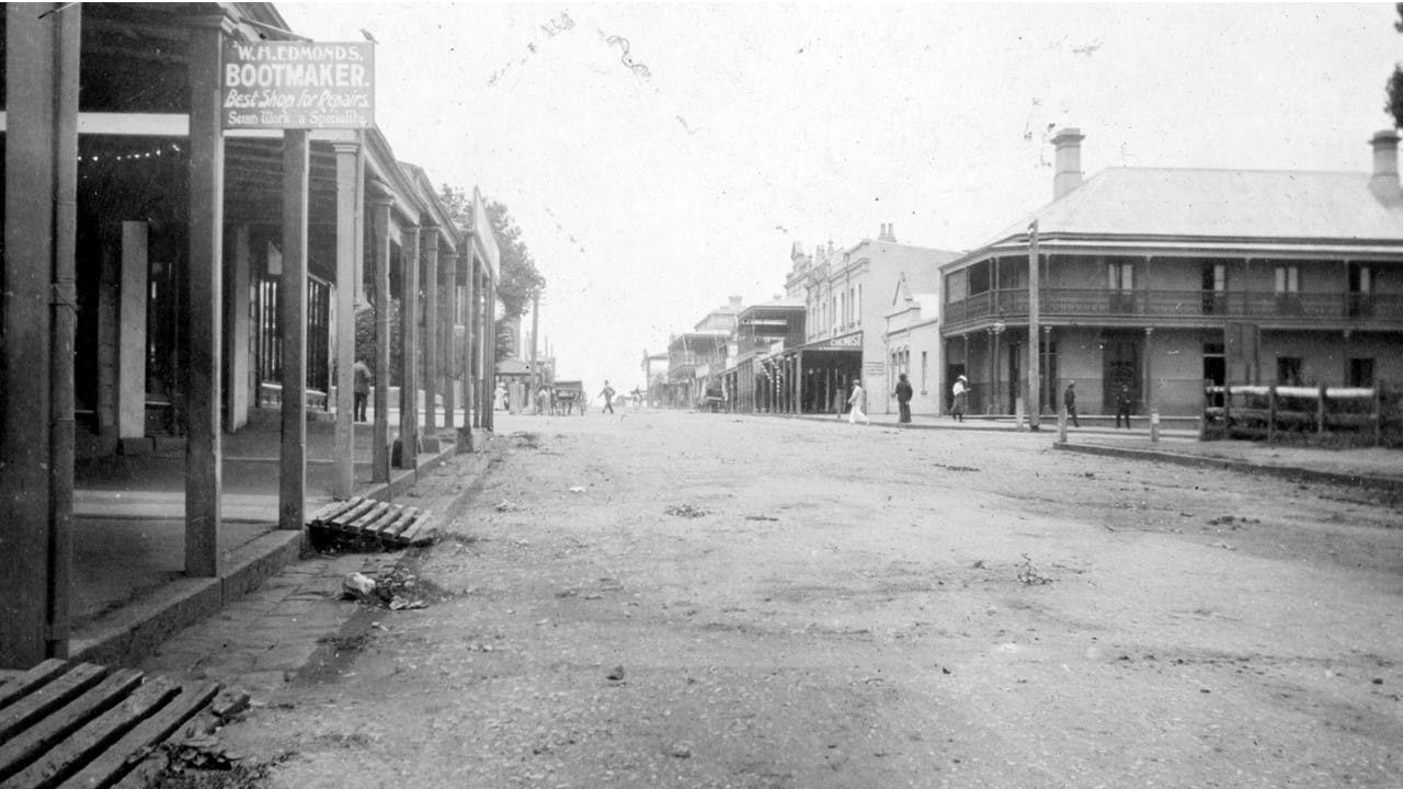 Bong Bong Street north of Merrigang St intersection (looking south) date unknown