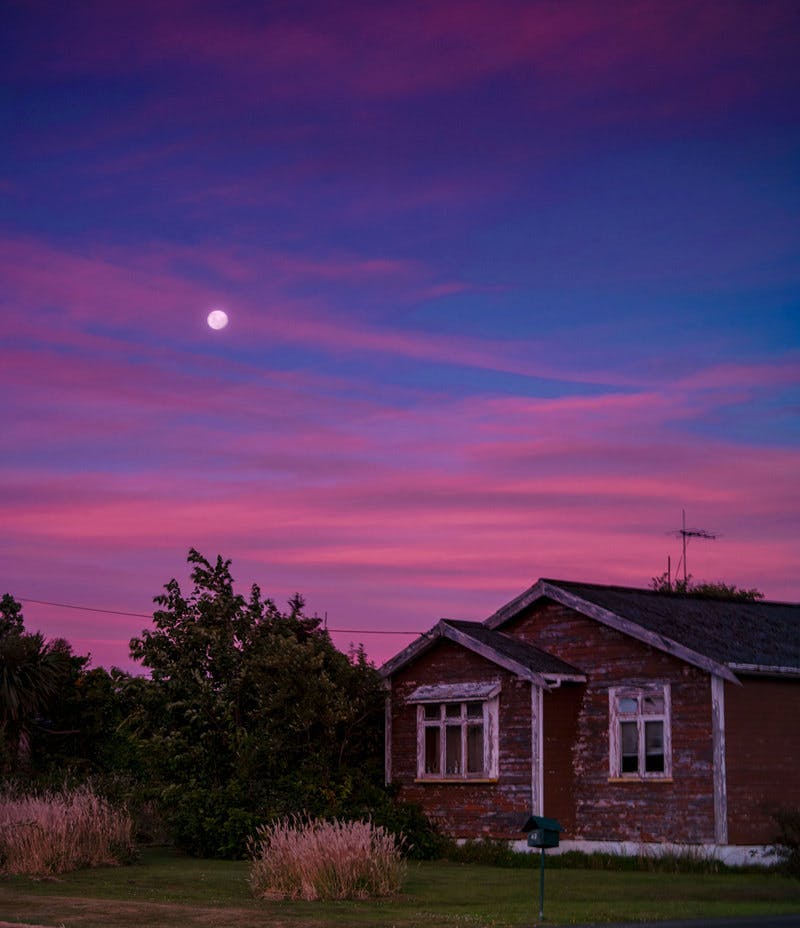 #87 A House And The Moon 