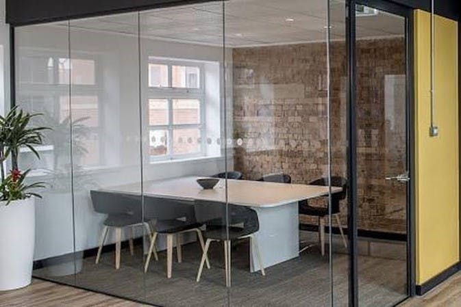 An example of a meeting room in a library