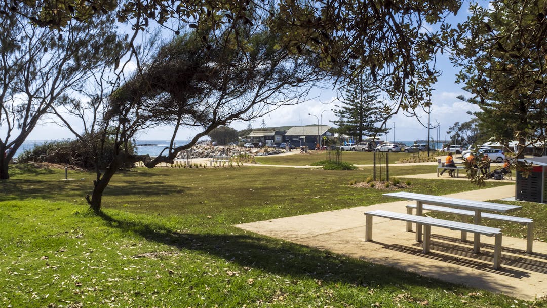 Enhanced public recreation, protection of the foreshores and improved parking and accessibility are key benefits of the car park upgrade project at North Wall Foreshores.