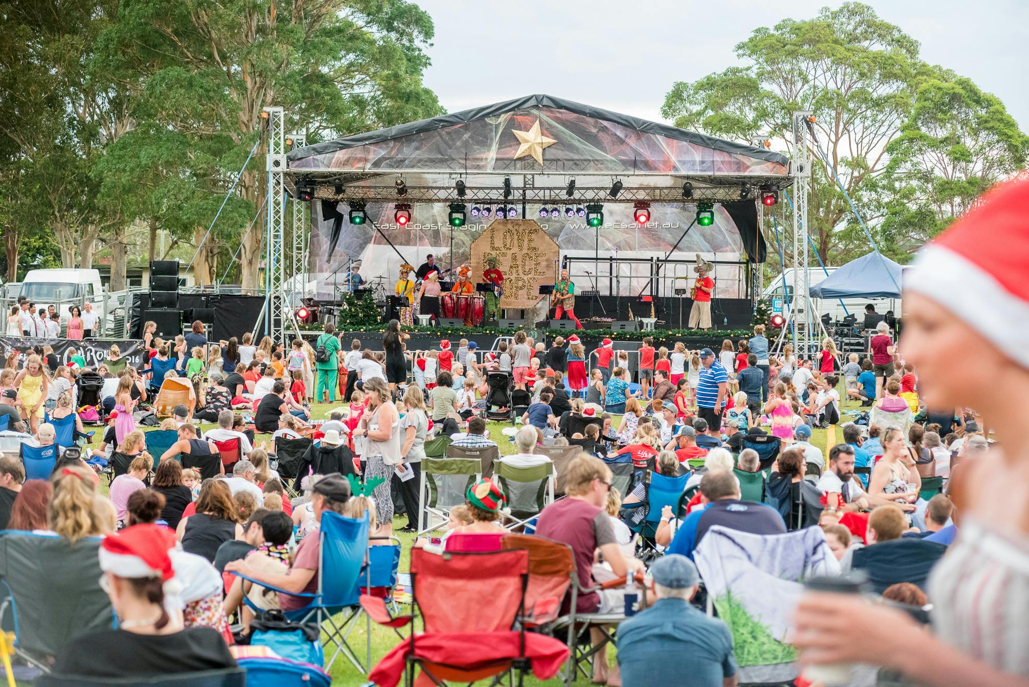 Coffs Coast Carols. Image by Rob Wright Photo.