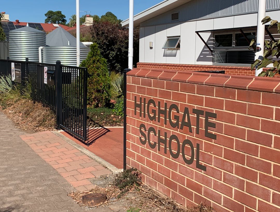 Photo of a the Highgate School main entrance point