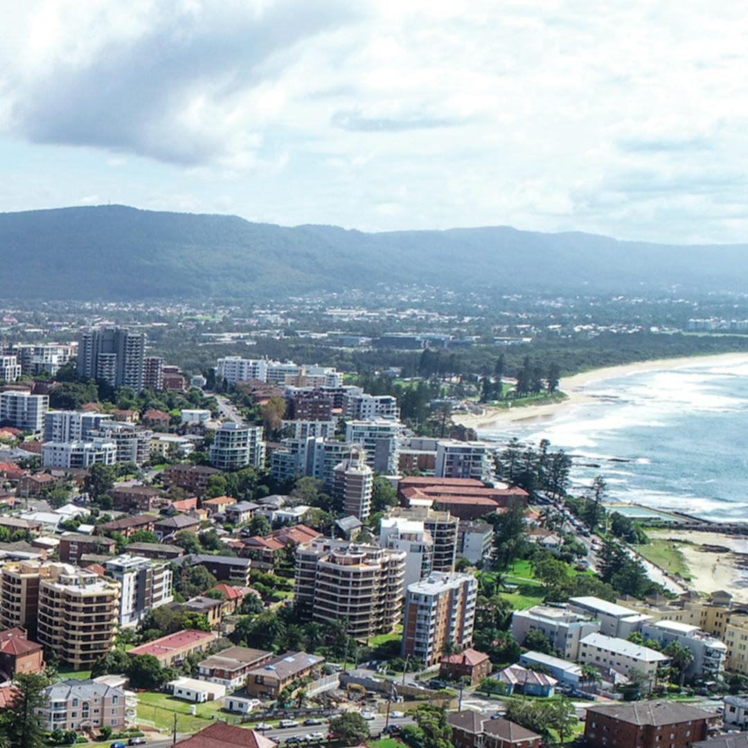 Image shows an aerial view of Stuart Park, looking south towards Flagstaff Hill.