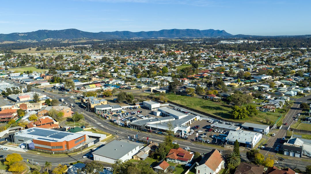 Streets and houses in Cessnock