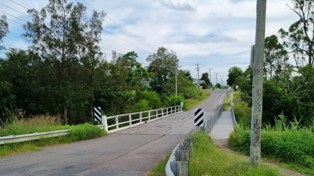 The existing Kline Street, Weston bridge