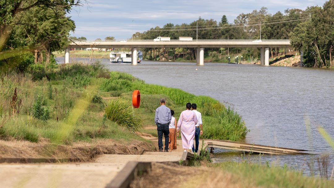 Family walking along Hawkesbury River