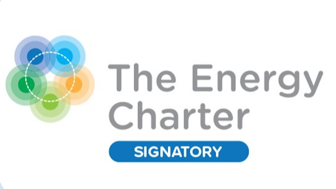 The Energy Charter logo written in text with five interlinked coloured circles on the left