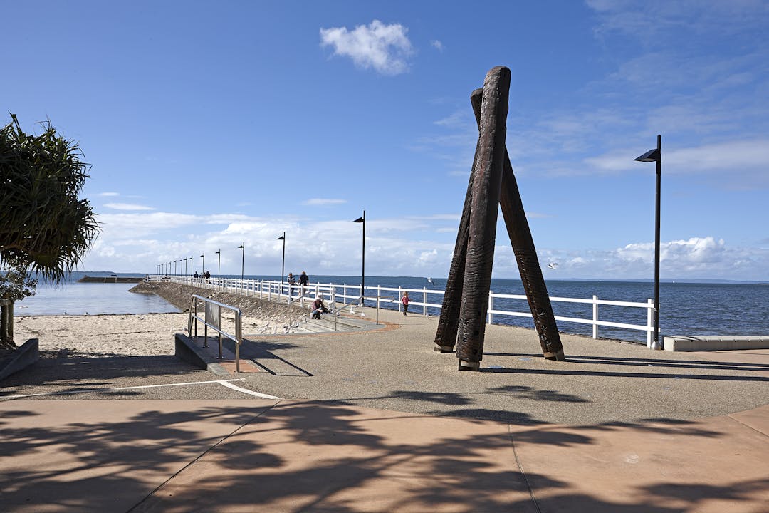 Image of the Wynnum Esplanade and Jetty during the day