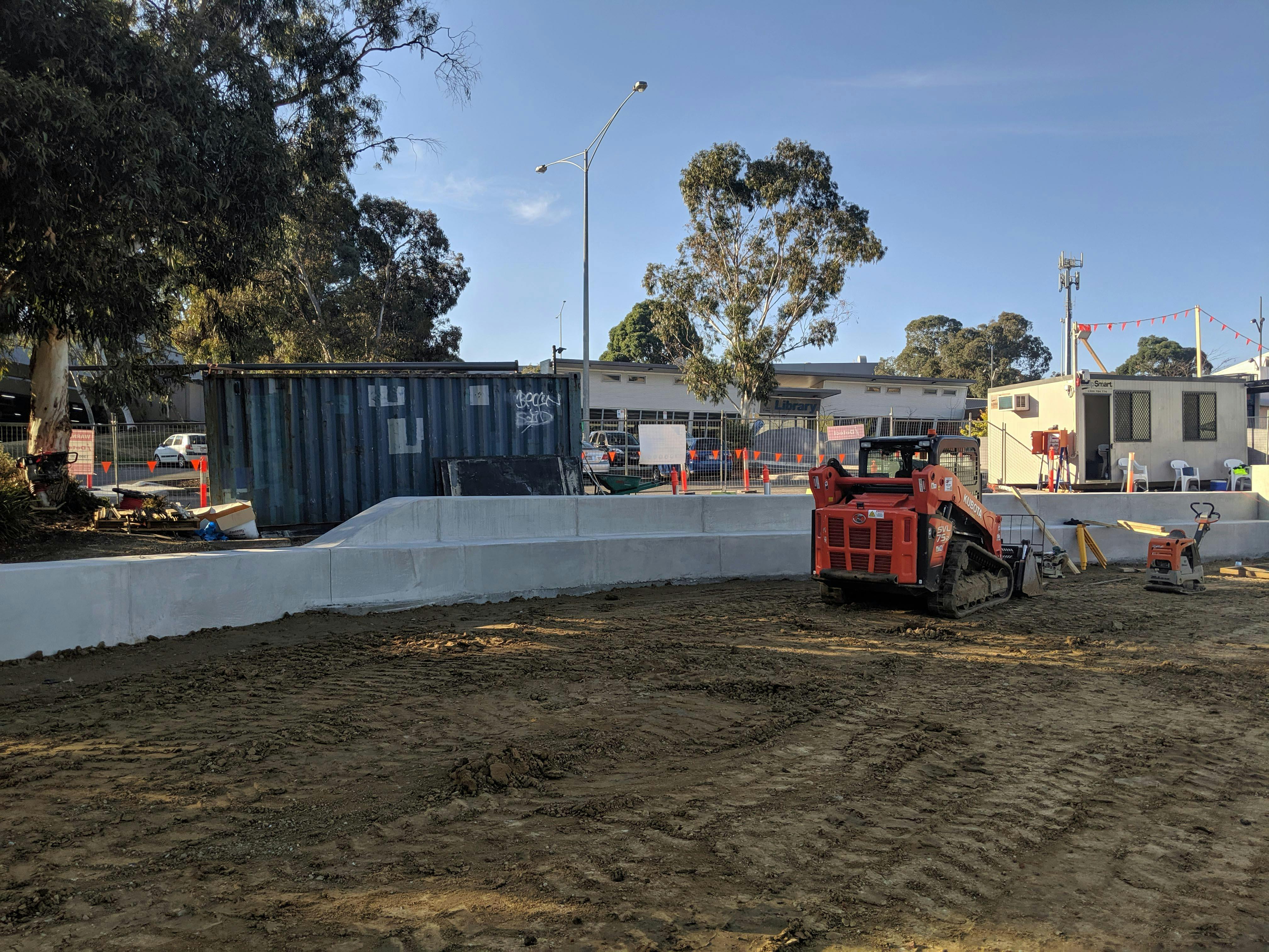 Terrace walls to event lawn
