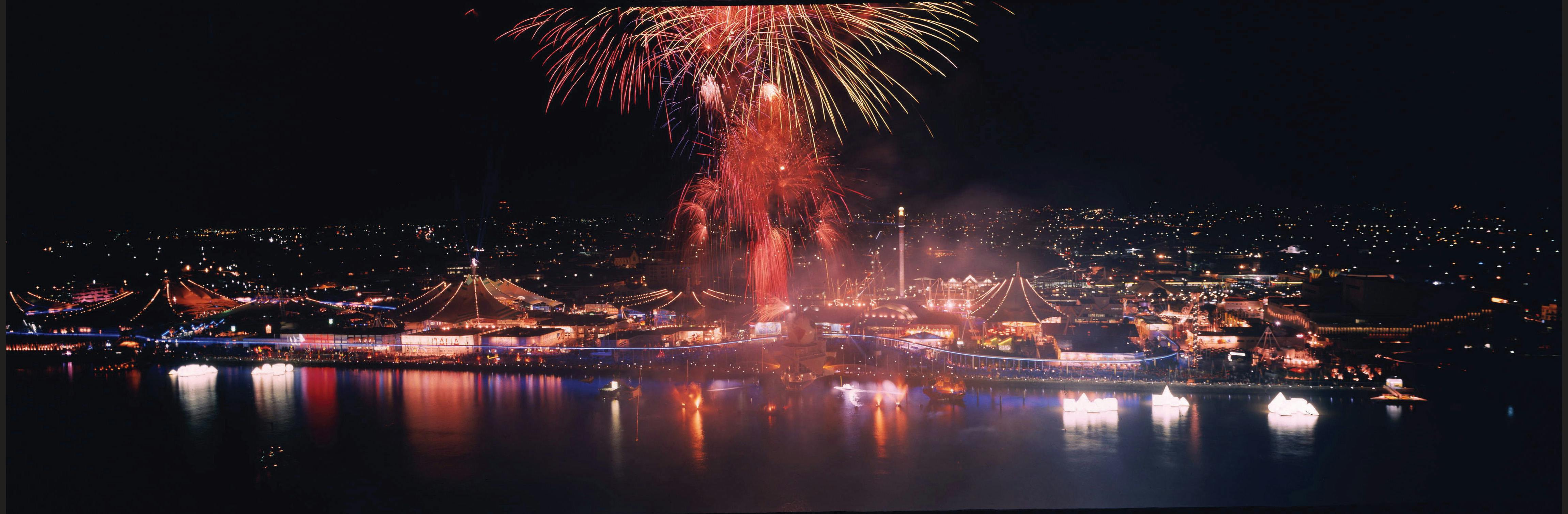 World Expo 88 - Panoramic fireworks