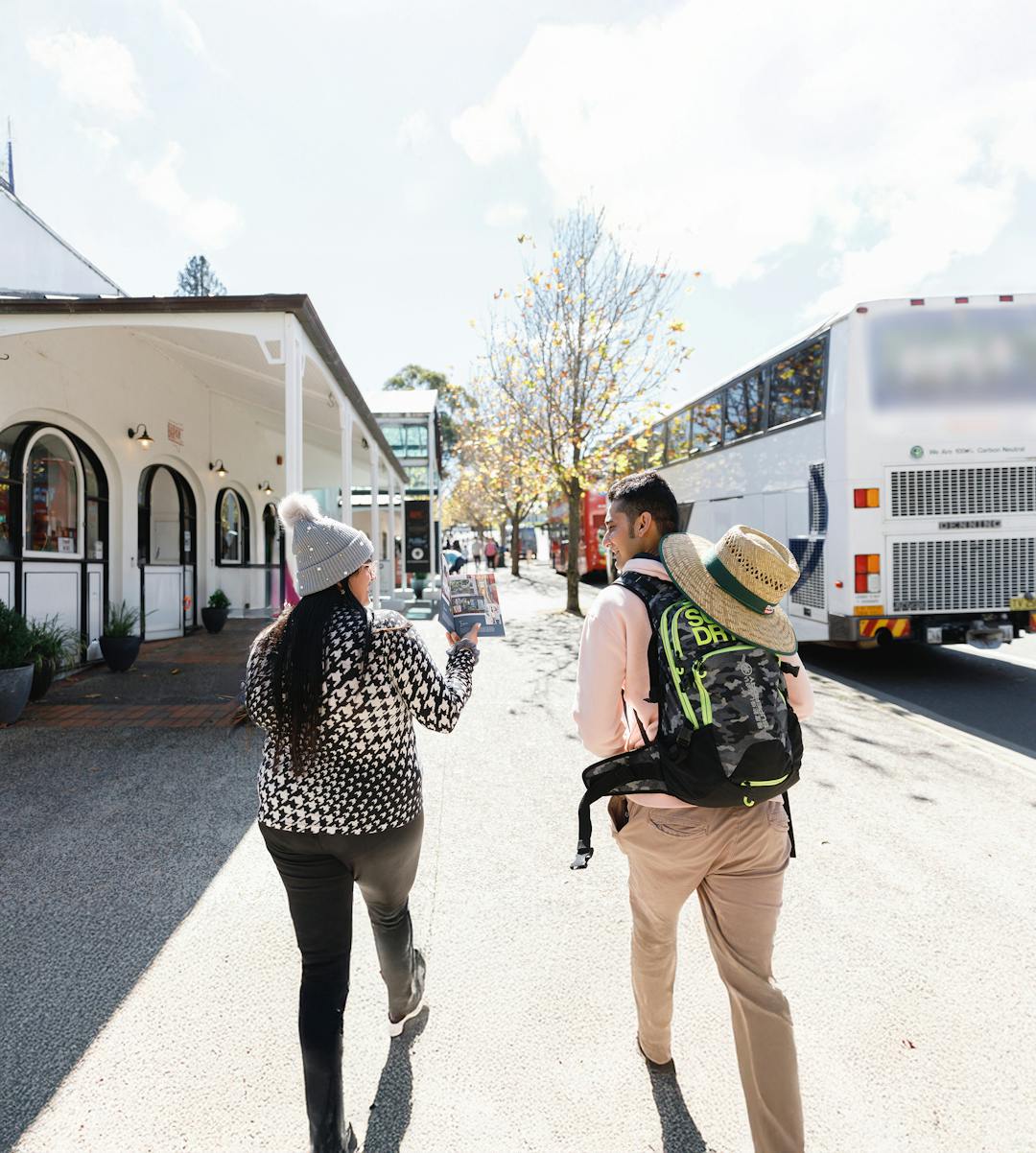 Two people walking near Echo Point in Katoomba.