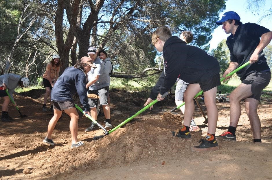 Dig day 12 October