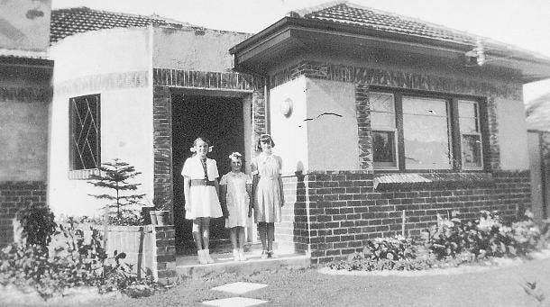 An interwar home in 19 Haig Street Ringwood in the 1950s (Courtesy of Russ Haines Ringwood Historical Society)
