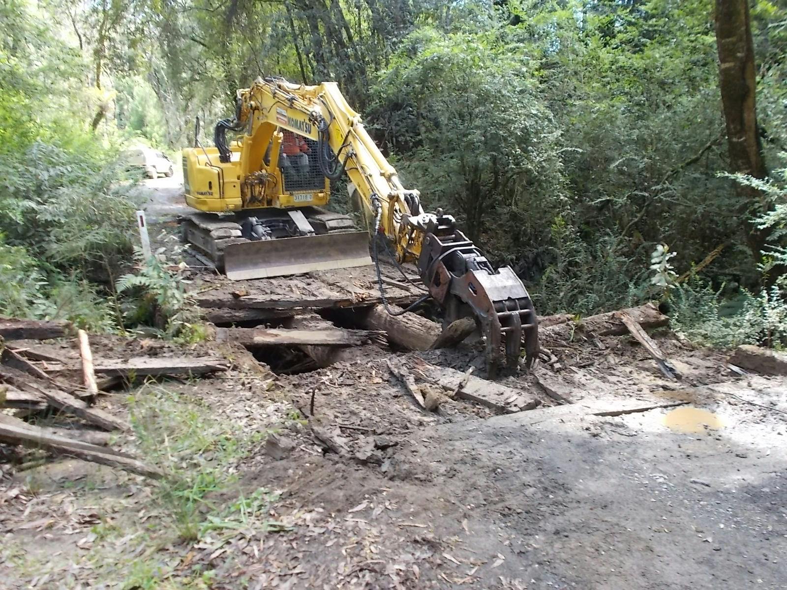 Feeneys Bridge - Construction