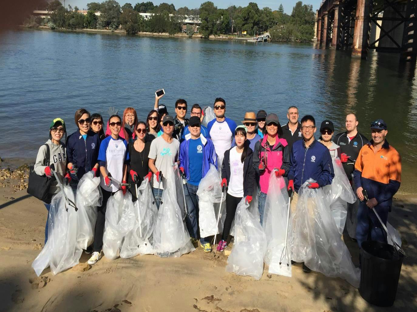 FORESHORE CLEAN-UP