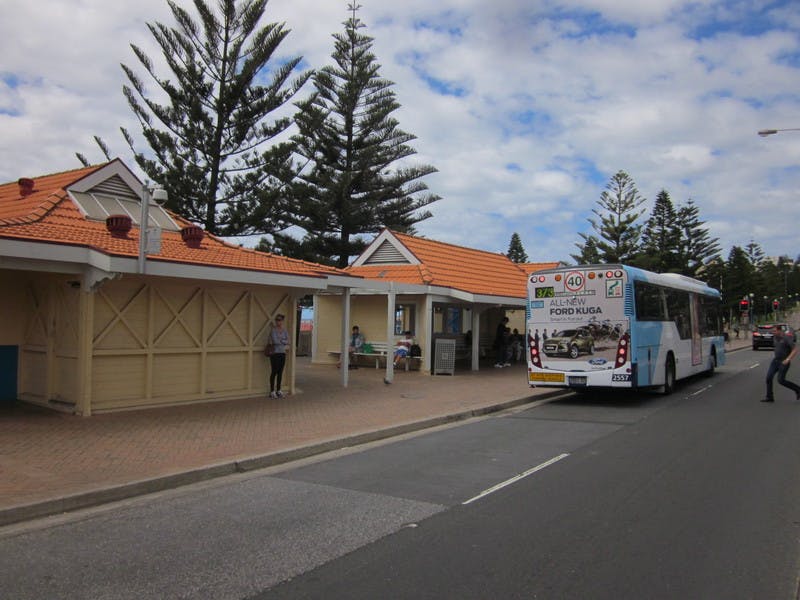 Bus shelter Arden Street