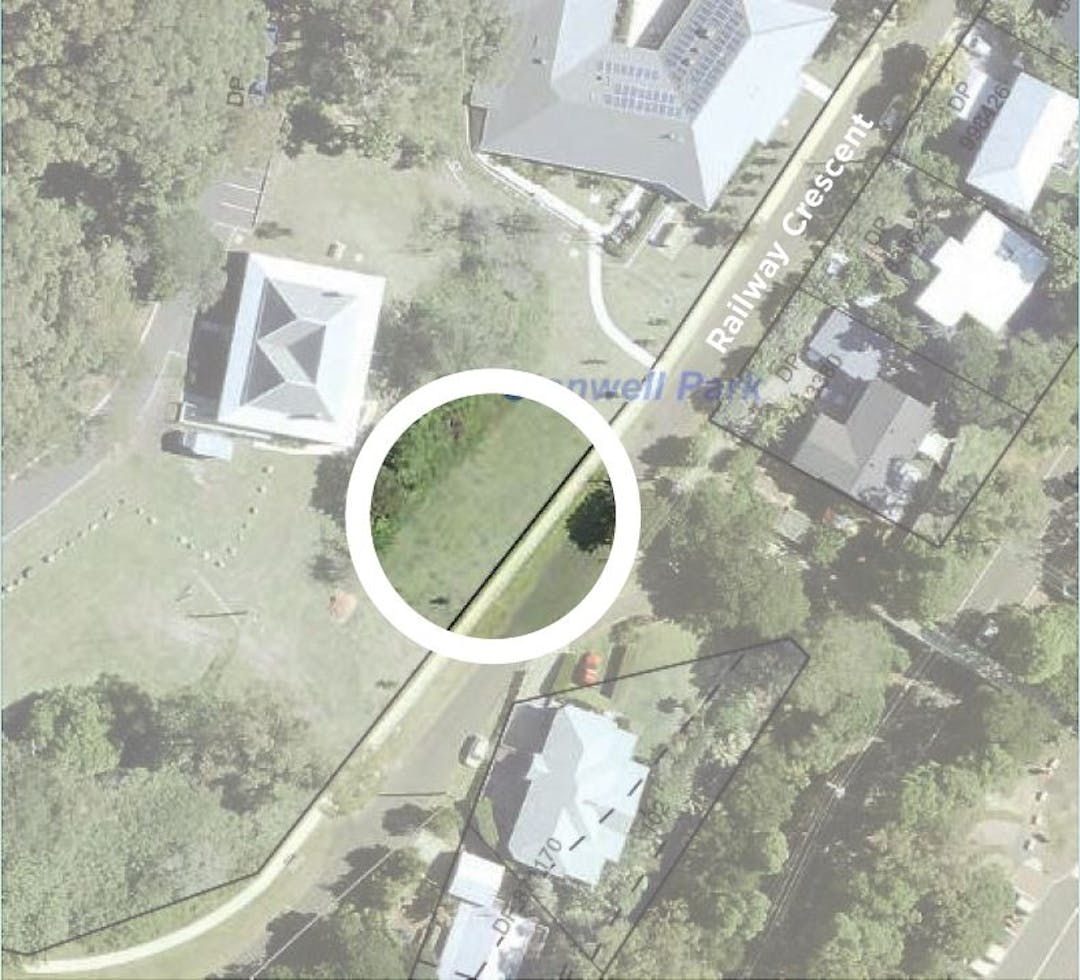 Railway Crescent Stanwell Park opposite entrance to the pedestrian bridge across Lawrence Hargrave Drive