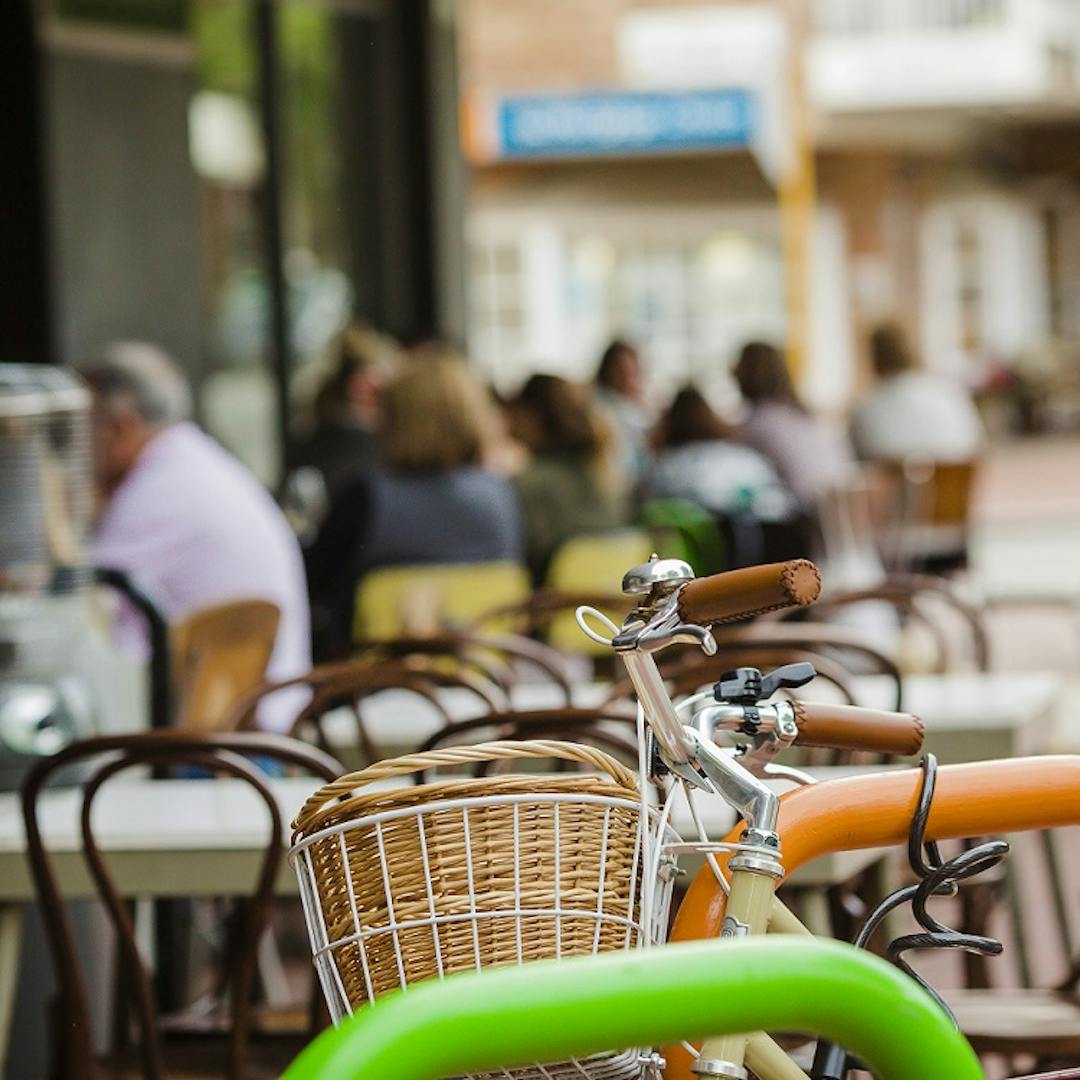 Street scape image of alfresco dining in Subiaco