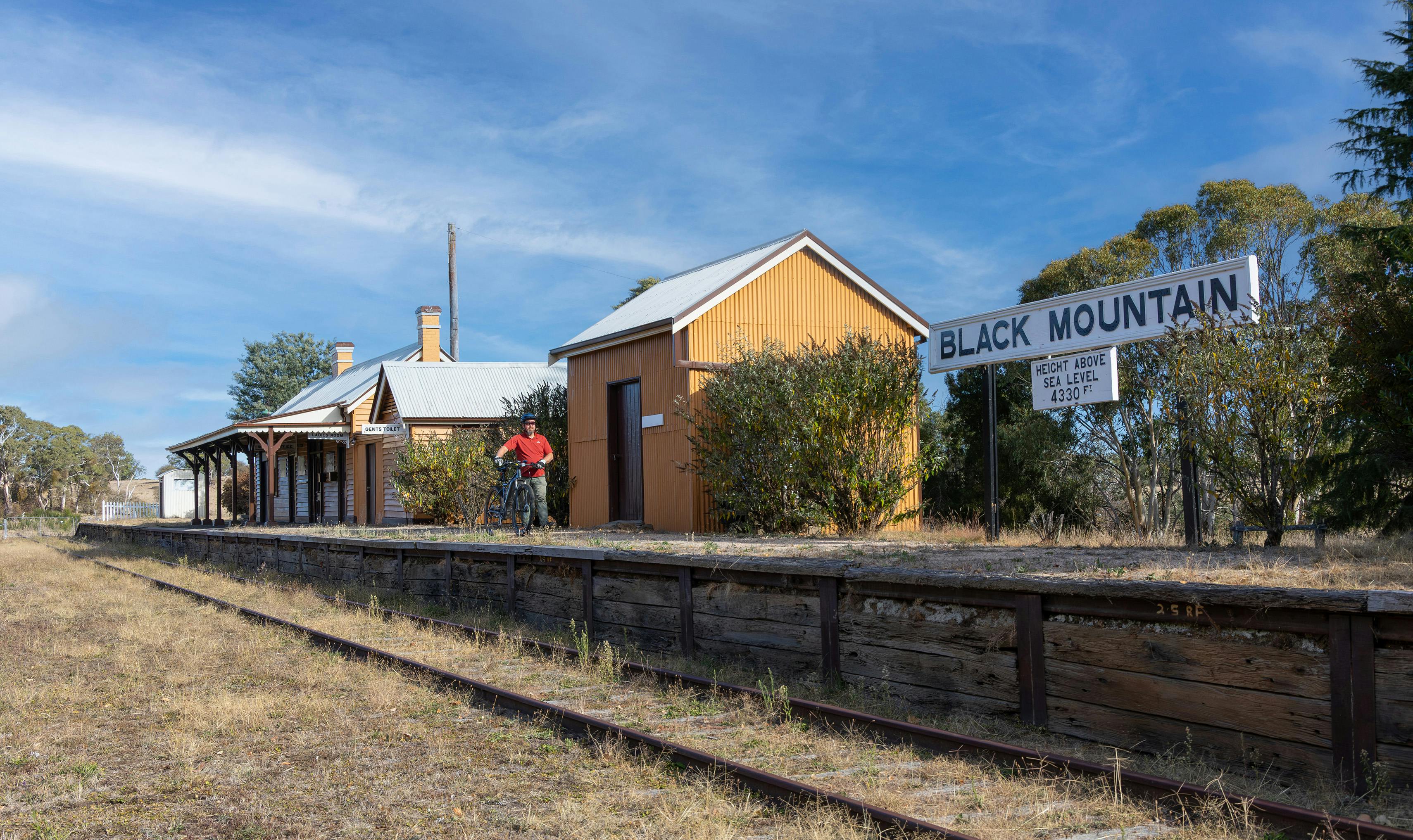 Black Mountain Train Station