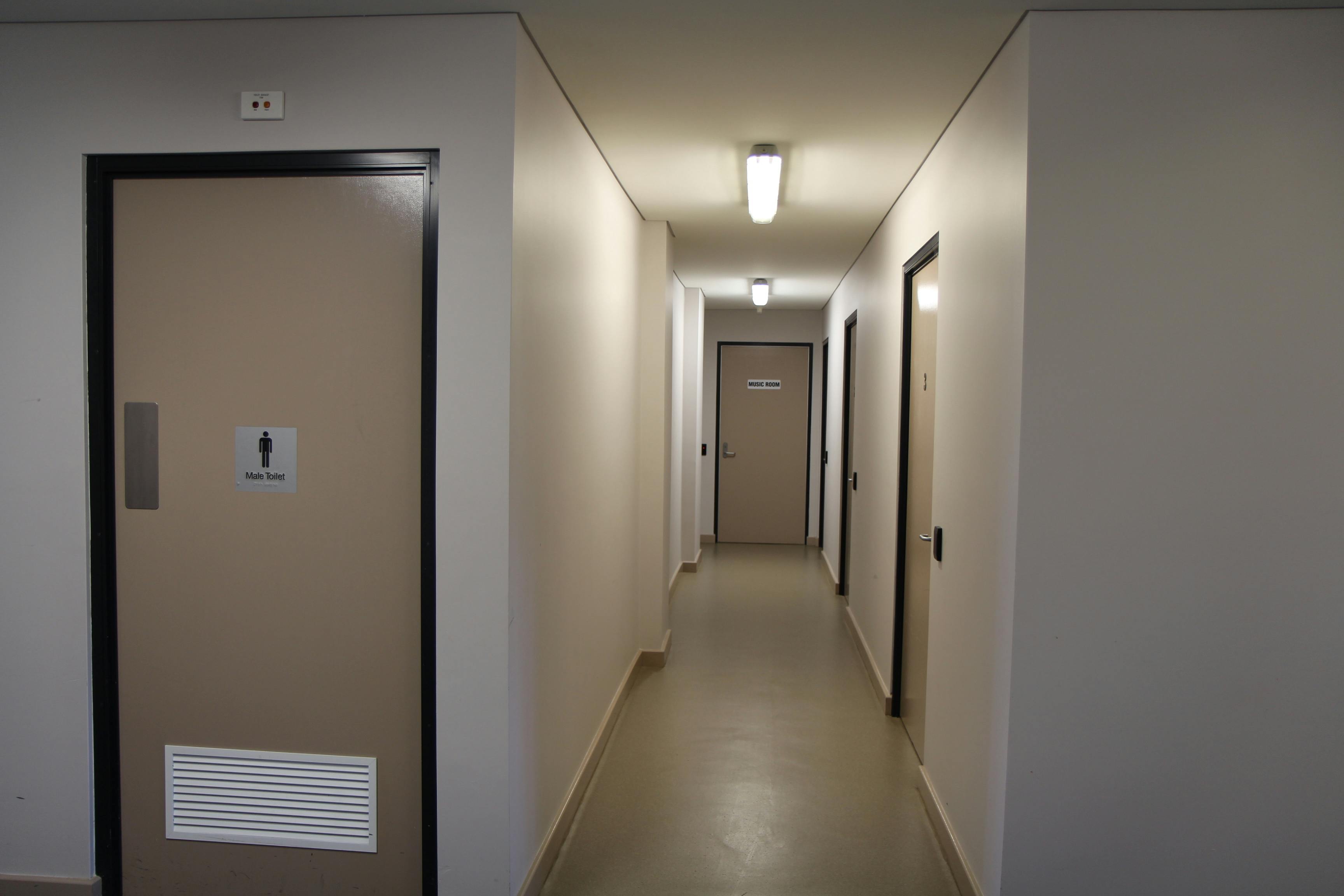 IMG_9938 - John Leckie hallway to music room.JPG