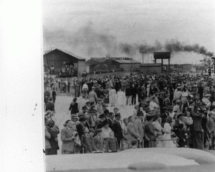 7 J13 Crowd At Railway Station 1953