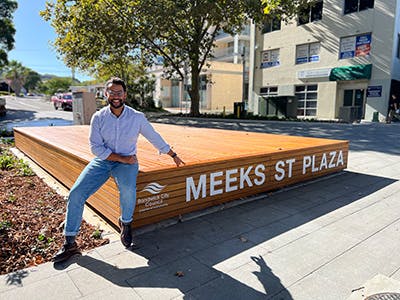 Meeks Street Plaza 