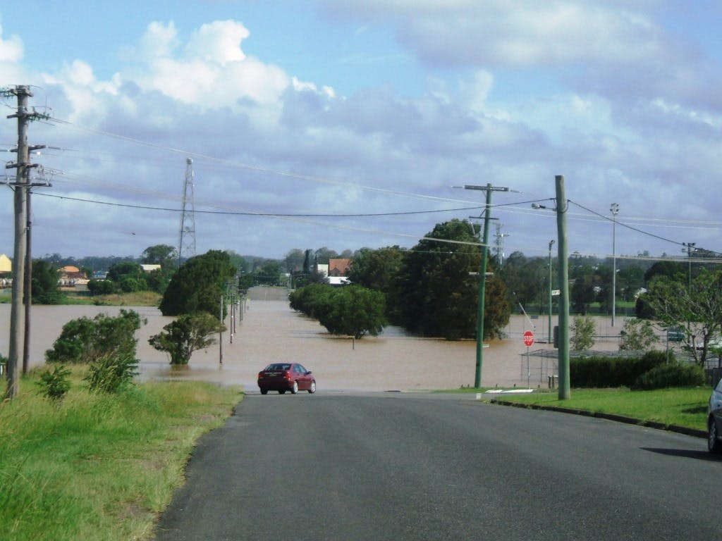 Kemp Street Kempsey in flood