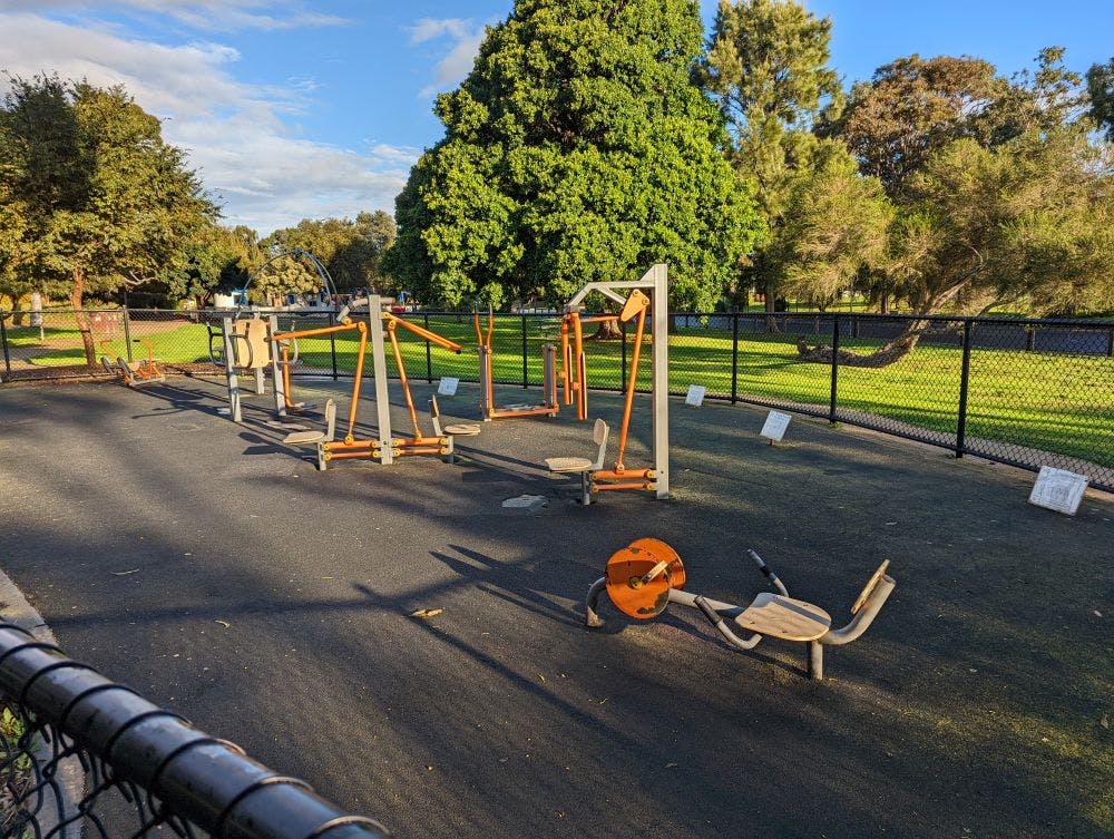 Bicentennial Park fenced outdoor gym - 1.jpg
