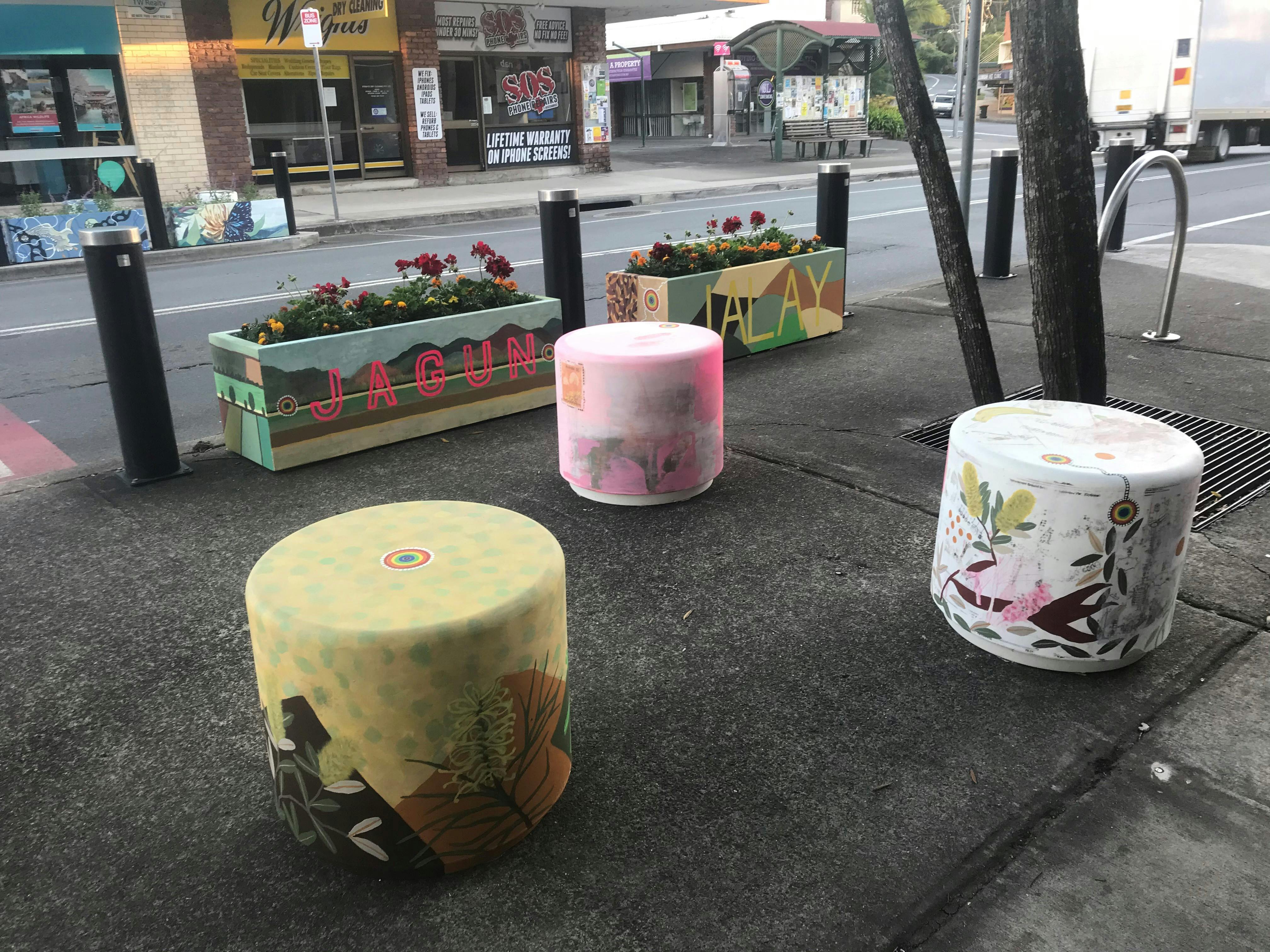 Murwillumbah Street planters and art seats
