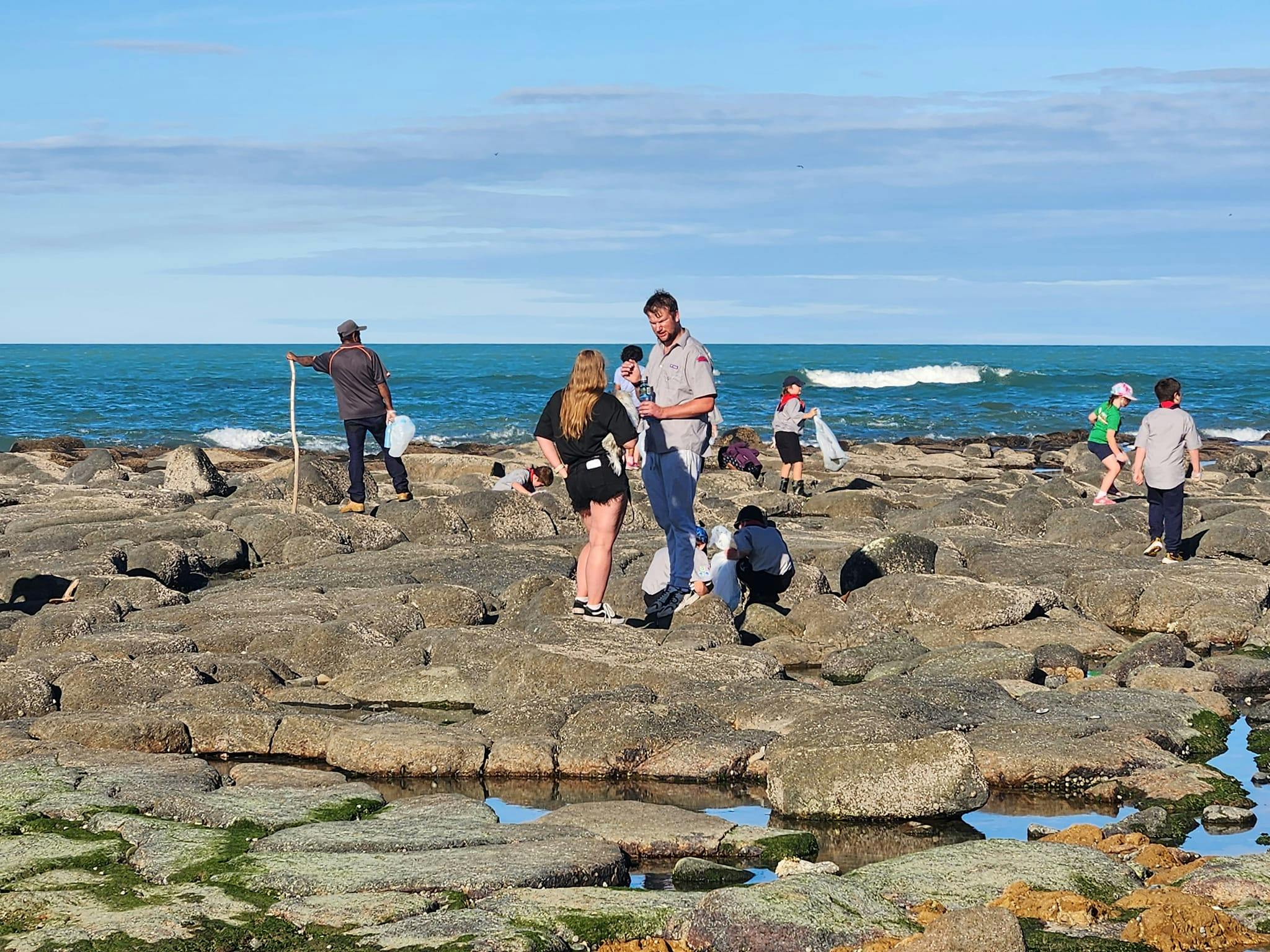 Seaweek lagoon clean up event by the Highfield Mountainview Scouts group March 2023